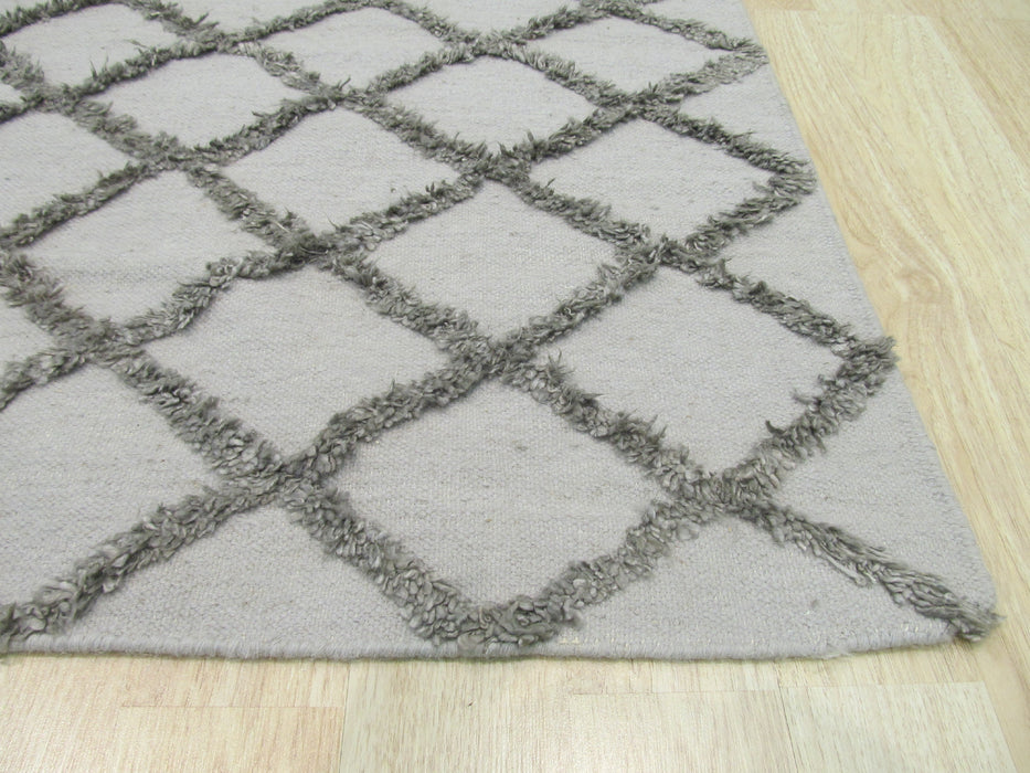 EORC Handwoven Wool & Viscose Silver Transitional Trellis Marakesh Trellis Rug